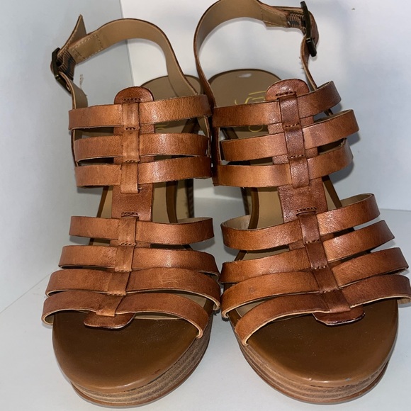 Franco Sarto Leather Tan Heels. Size 6.5 - Picture 1 of 9